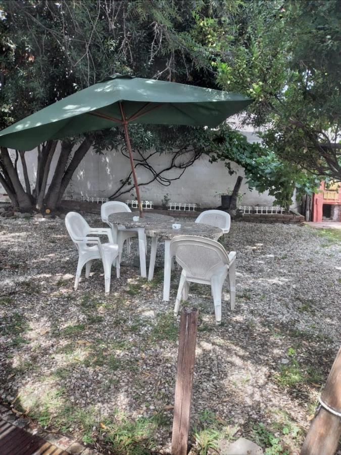 Hostel Kumi 卡皮亚德尔德尔蒙特 外观 照片