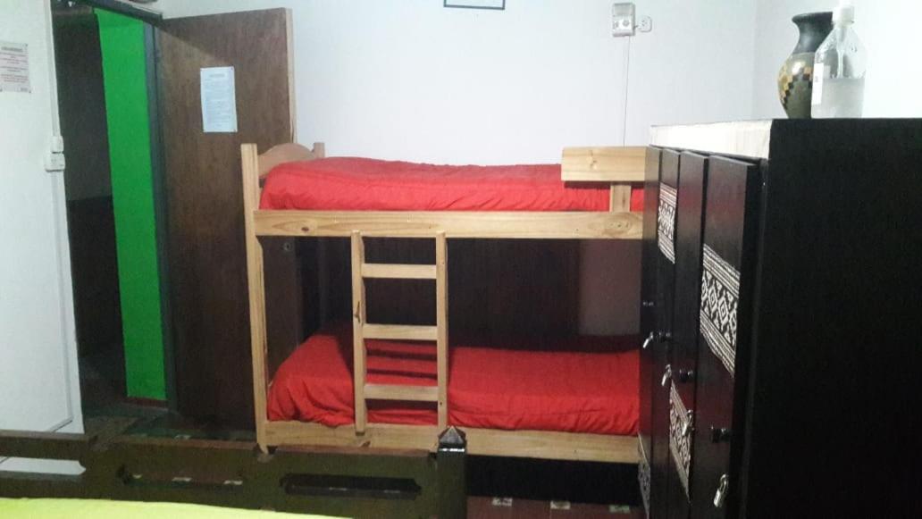 Hostel Kumi 卡皮亚德尔德尔蒙特 外观 照片